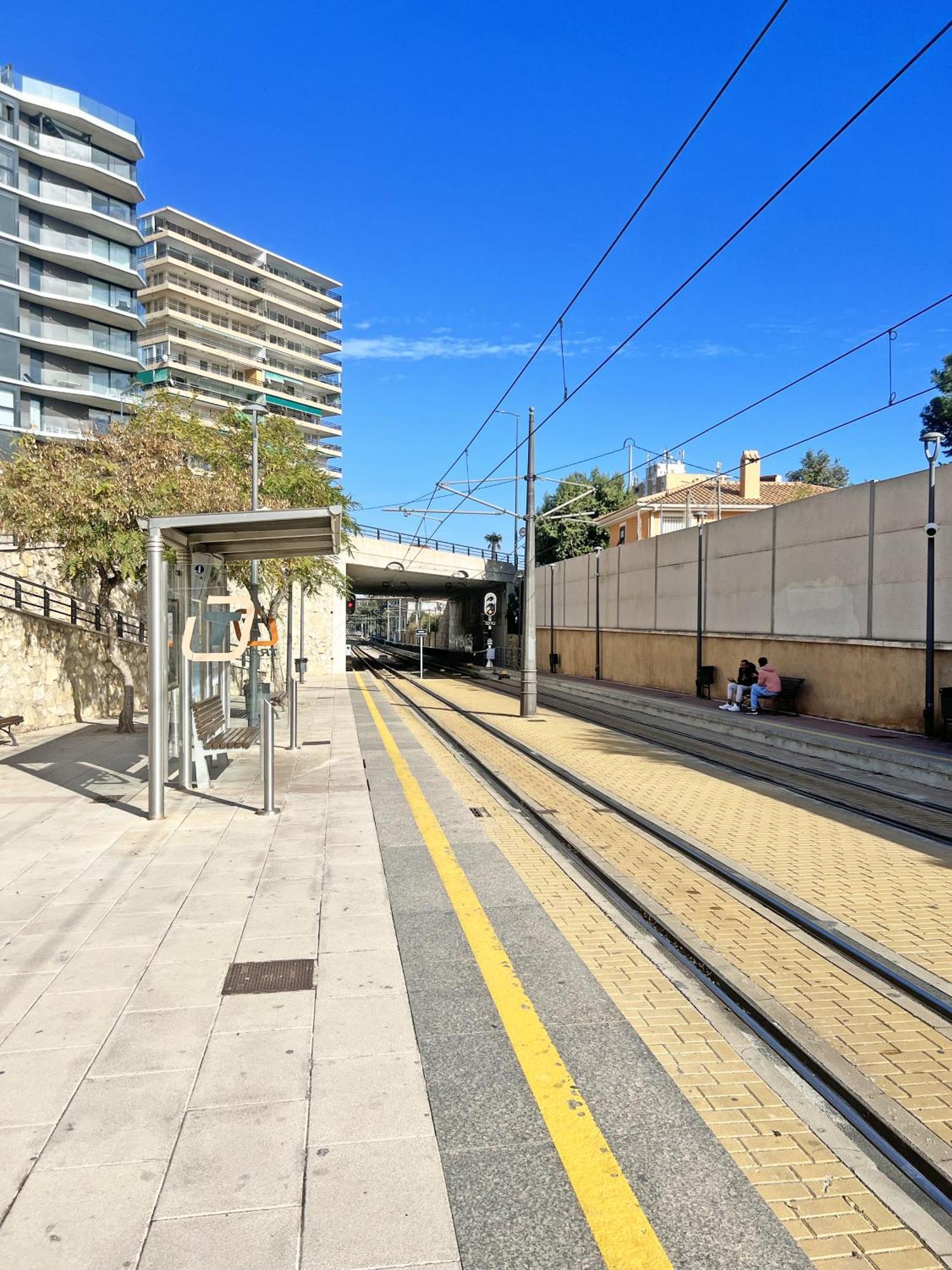 Apartament A 100 Metros De La Playa. Parking Gratuito Privado Alacant