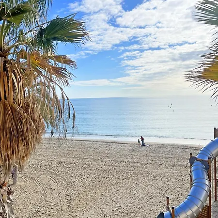A 100 Metros De La Playa. Parking Gratuito Privado Apartamento Alicante Exterior foto